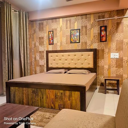 Mi Casa - The Bliss Gurgaon Exterior photo