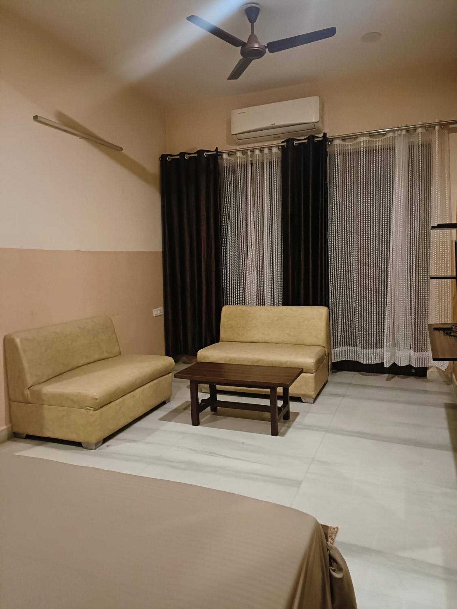 Mi Casa - The Bliss Gurgaon Exterior photo
